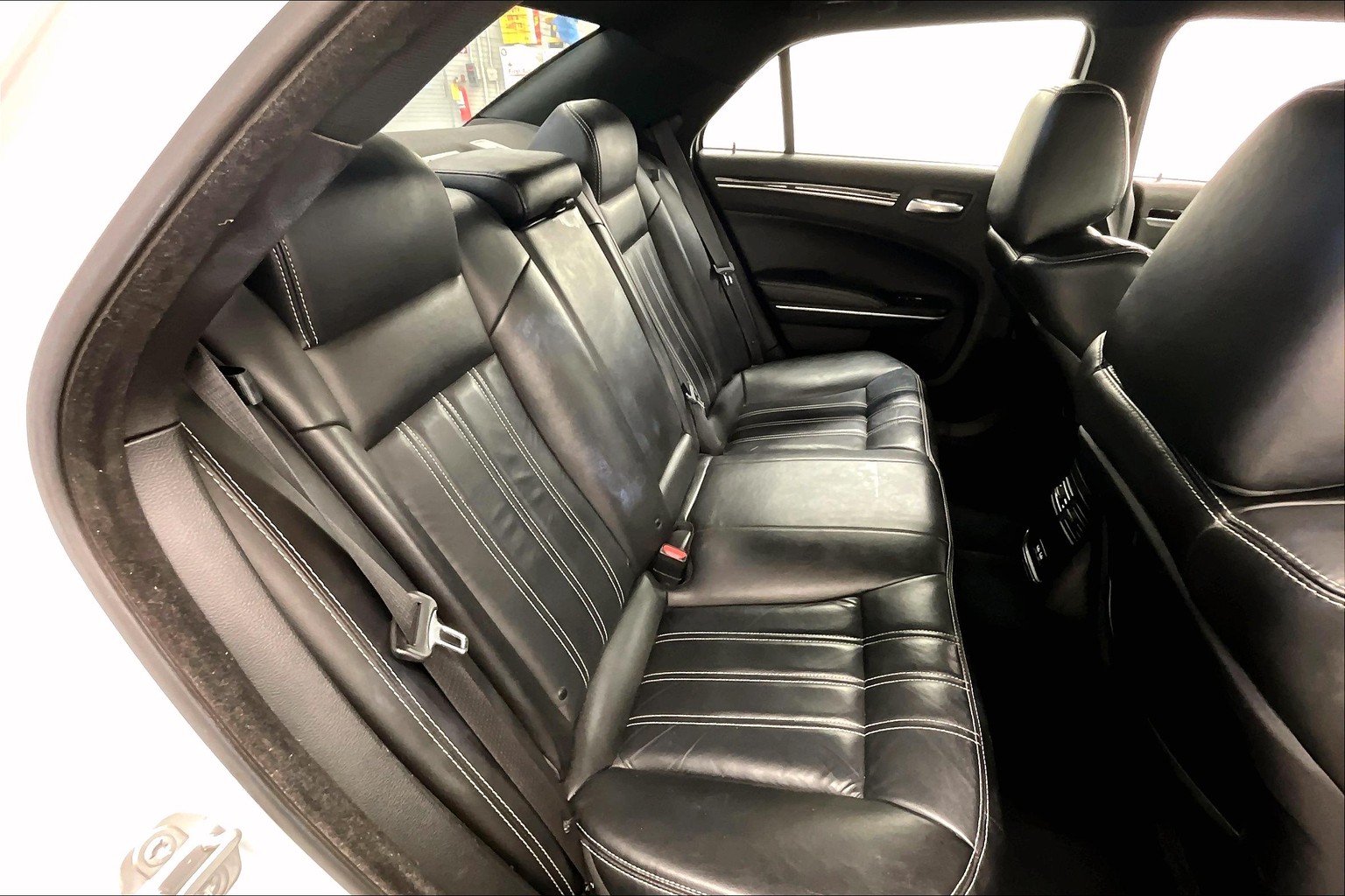 ひ ♡*.+゜ Used Bright White Clearcoat 2021 Chrysler 300 300S for Sale